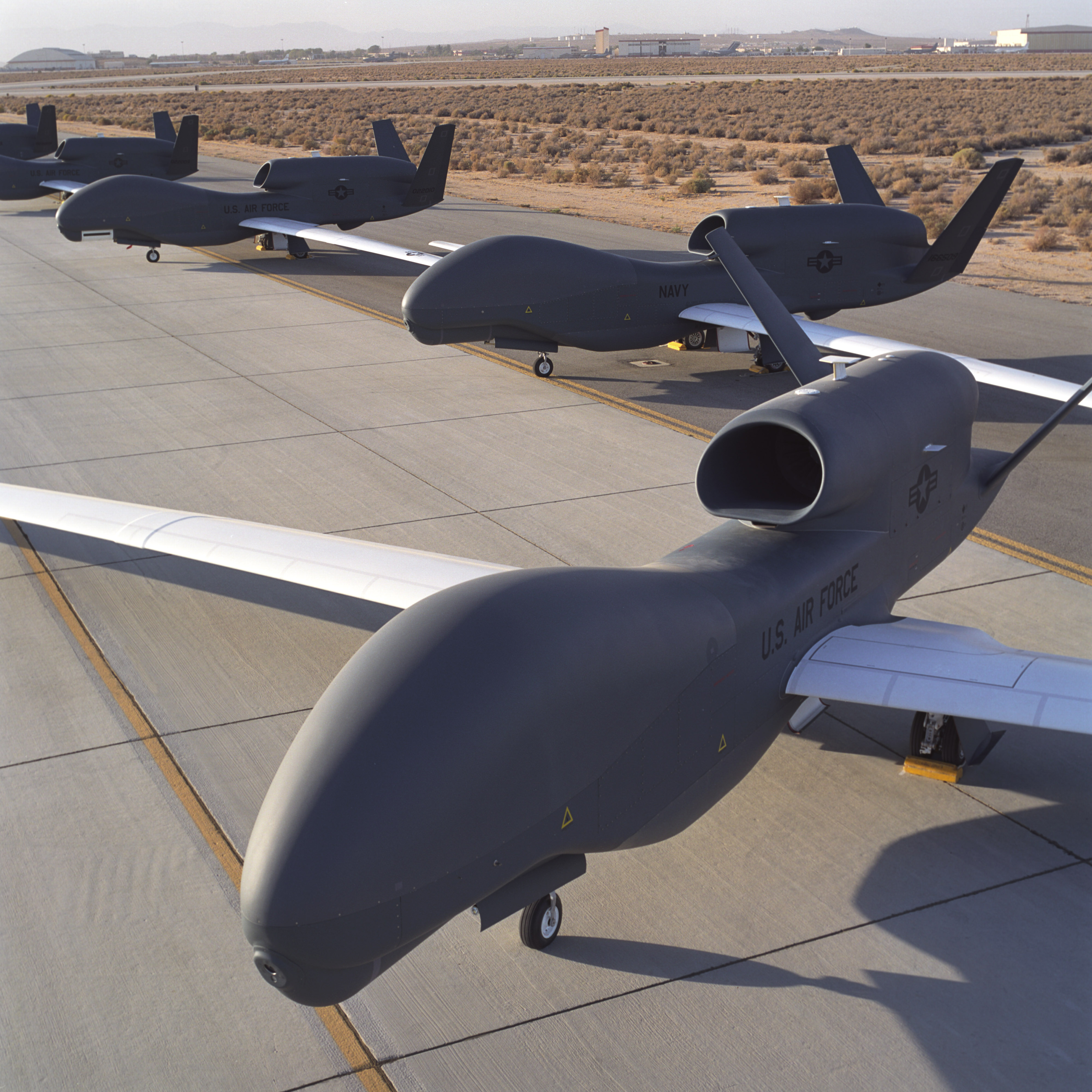 lige Berolige Sump Northrop Grumman Awarded $4 Billion Contract For RQ-4 Global Hawk Program -  MilitaryLeak
