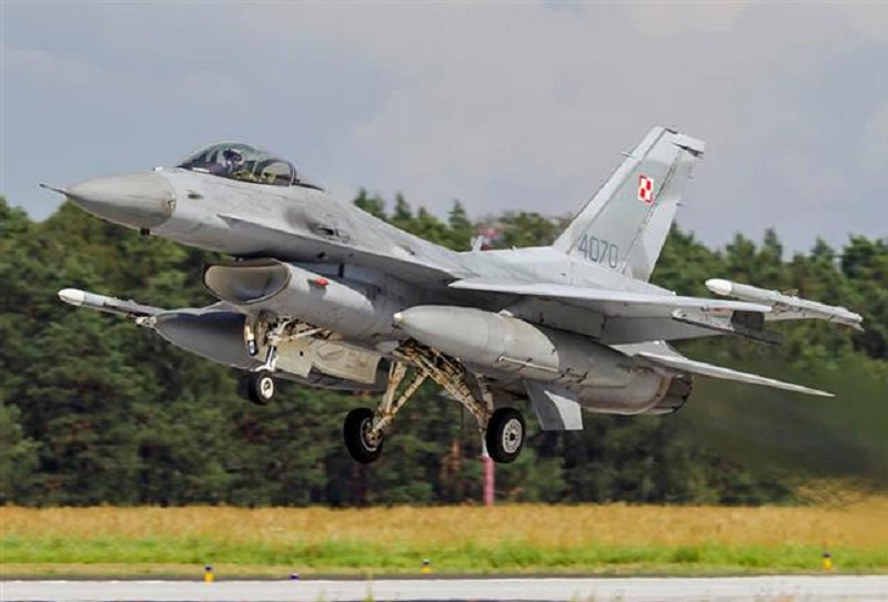 Polish Air Force Deploy F-16 Fighting Falcon to Ensure NATO Air Policing Over Iceland