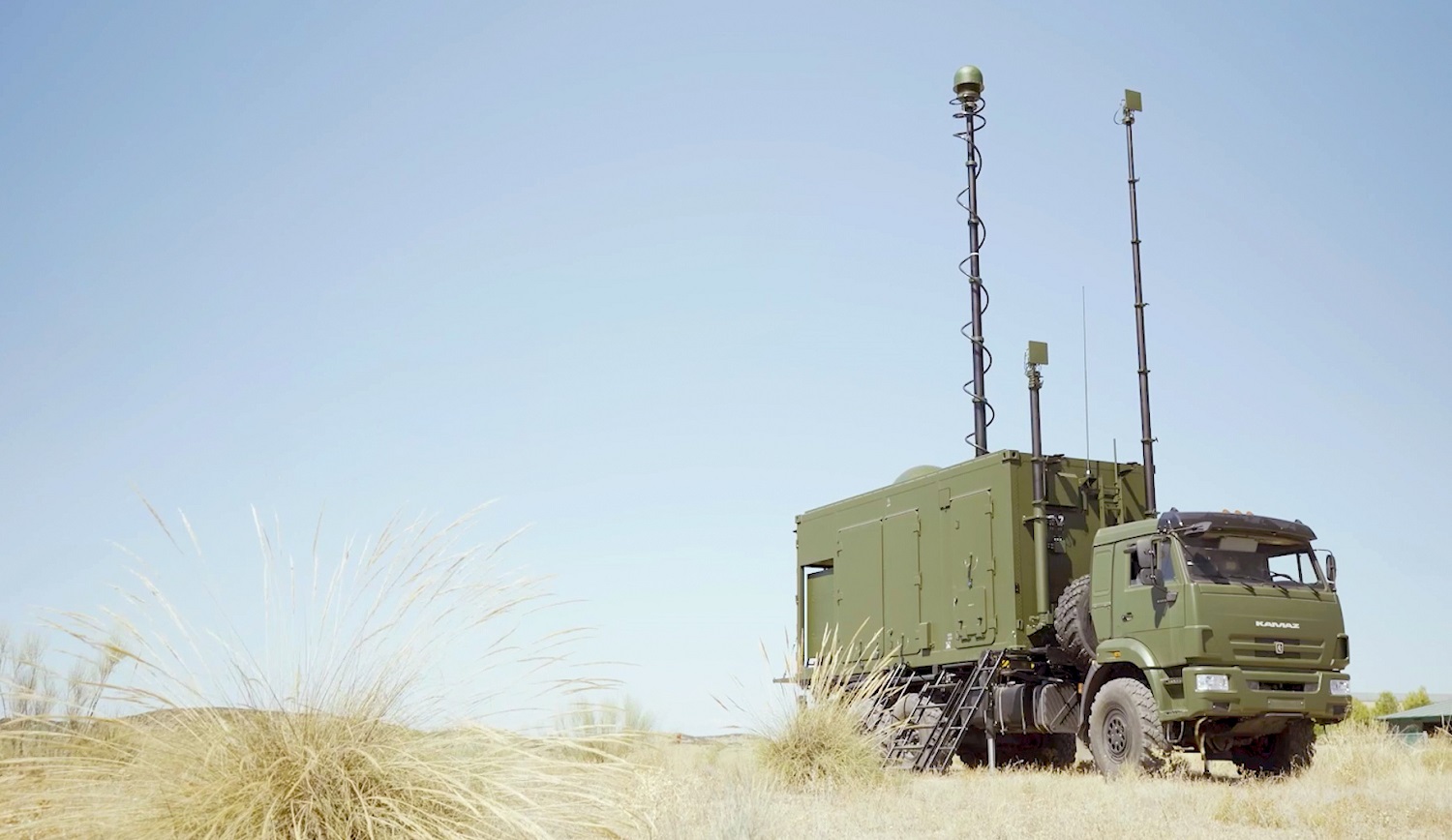 Indra Presents LANDEF Electronic Ground Combat Suite to Spanish Army