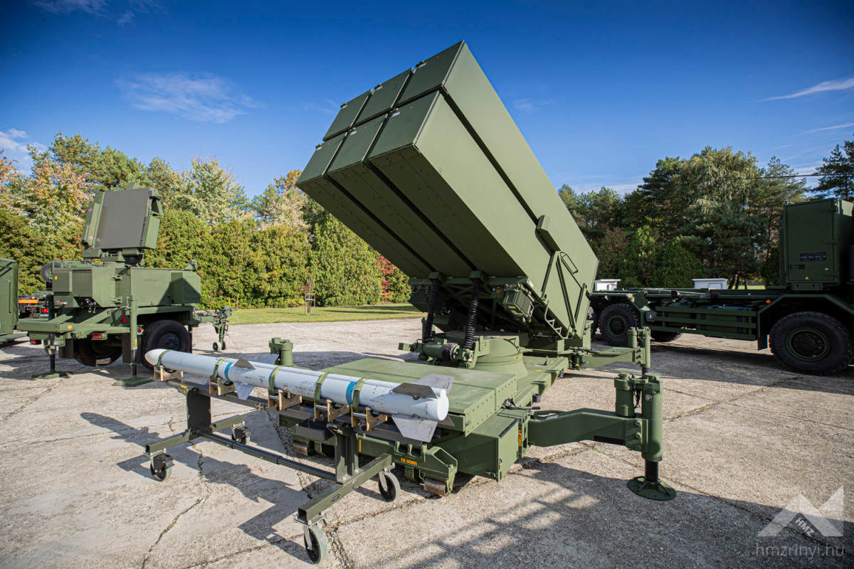Hungarian Ministry of Defence Takes Delivery of First Two NASAMS Fire Units
