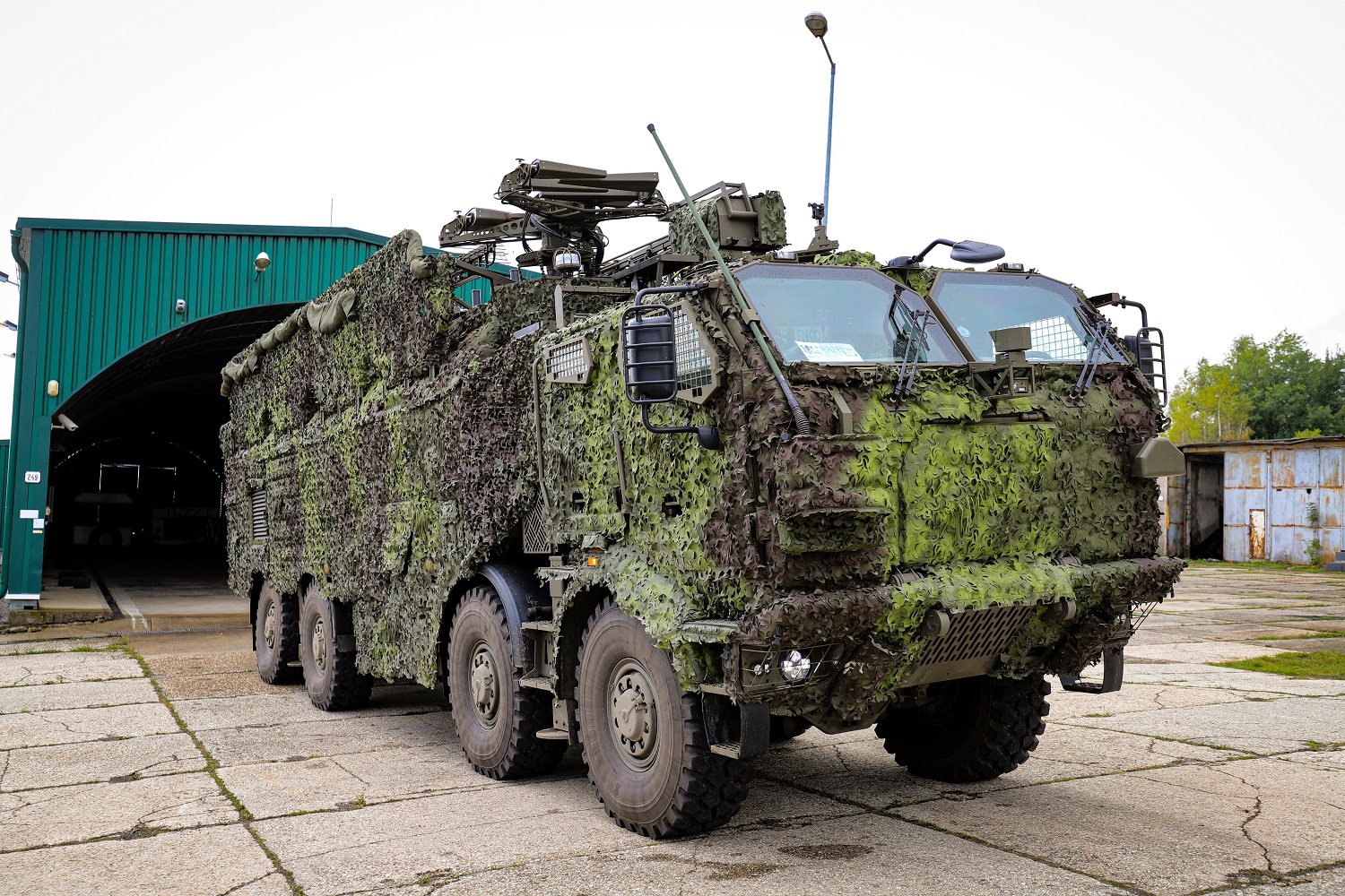 NATO Deploys Czech Army STARKOM Mobile Electronic Warfare System in Slovakia