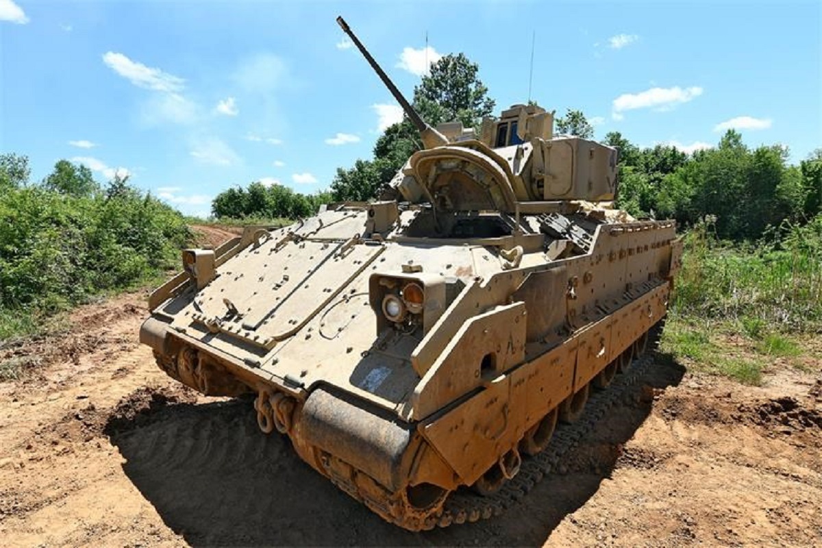 First Bradley M2A2 ODS Infantry Fighting Vehicles Arrive In Croatia -  MilitaryLeak.COM