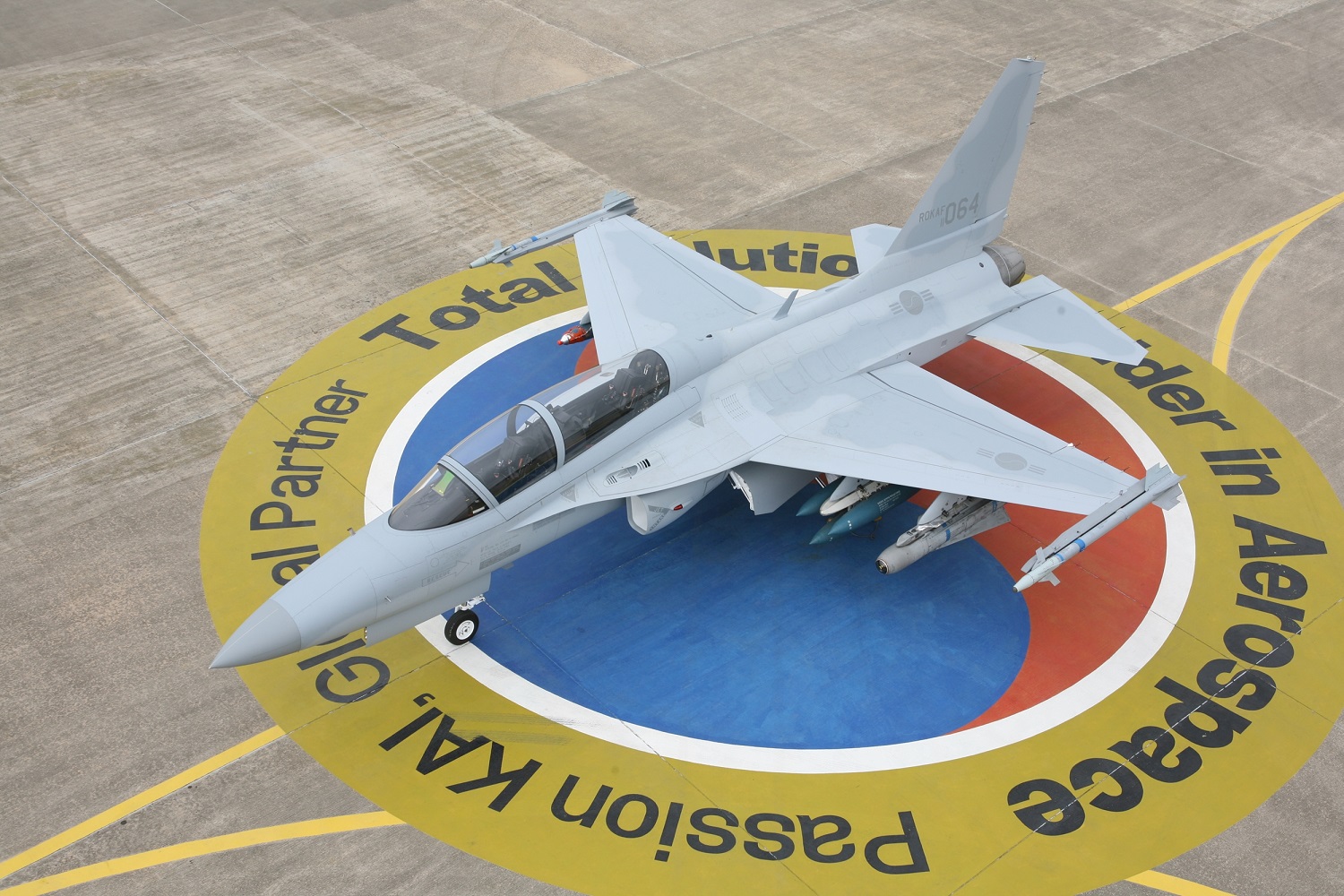 تسليم طائرة التدريب الجديدة TA-50 Block 2 إلى سلاح الجو الكوري الجنوبي